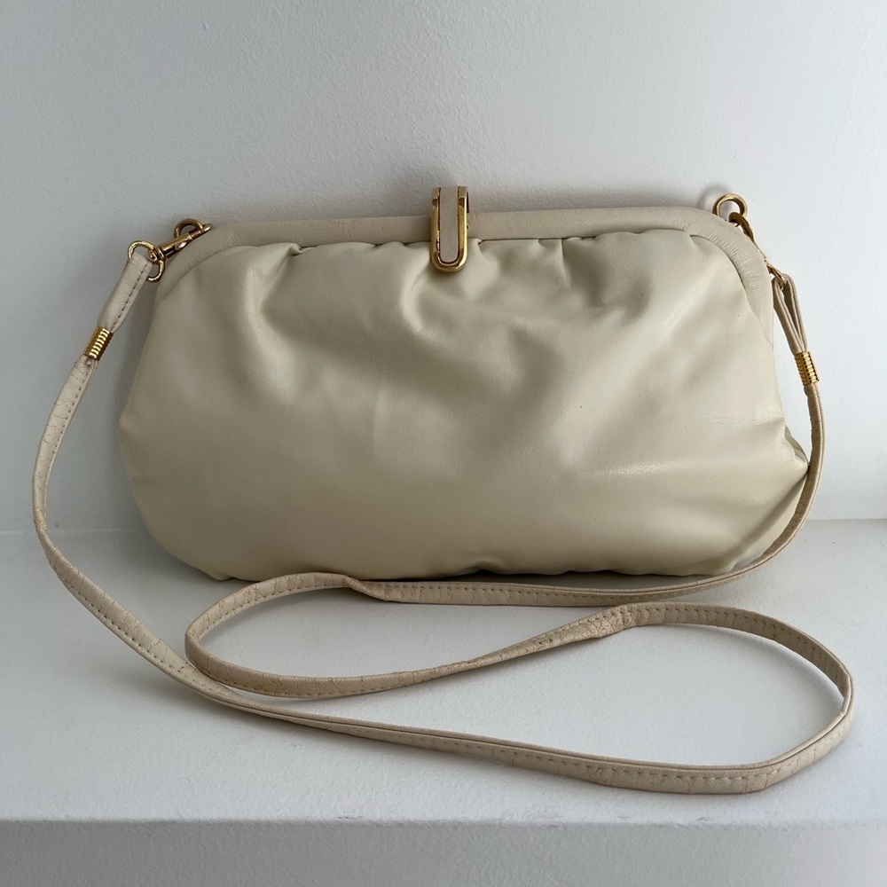 VINTAGE Goldco Evening Bag Made Hong Kong Ivory Color Frame Bag Detachable Strap